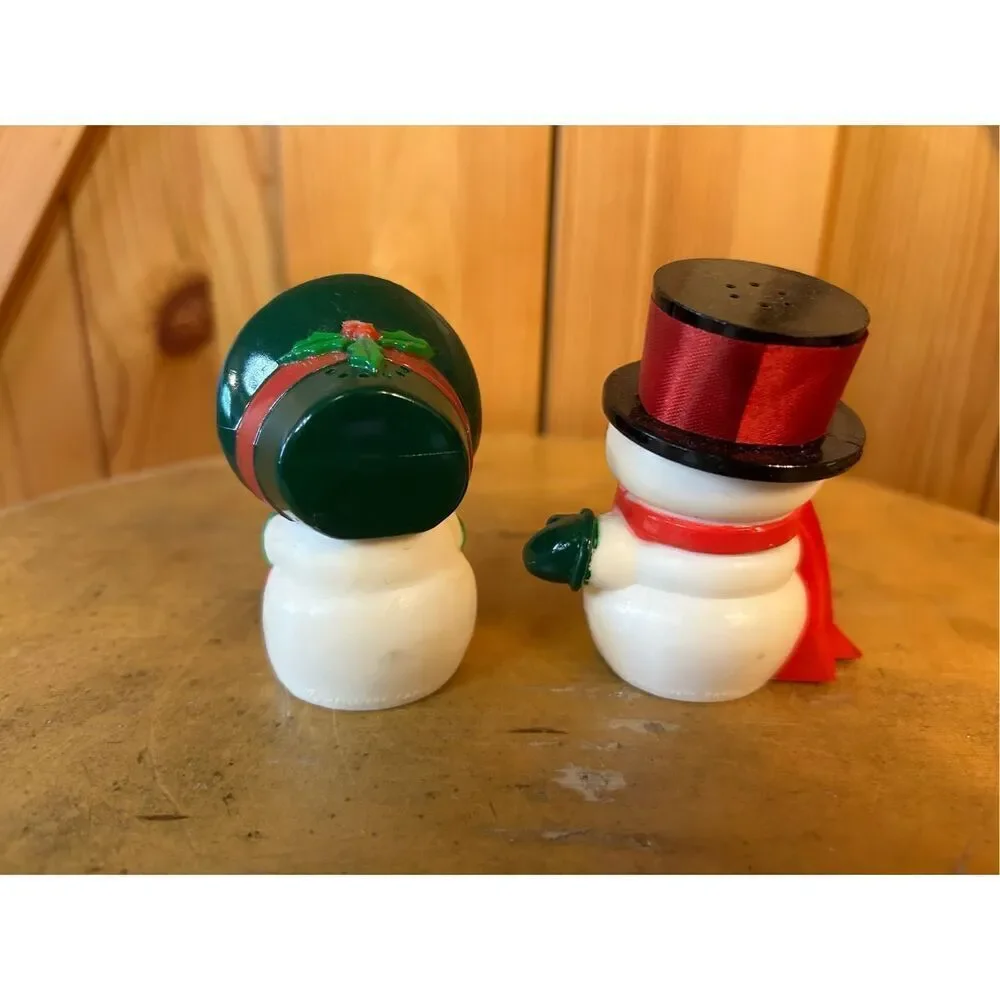 Vintage Hallmark Mr. Mrs. Snowman Salt And Pepper Shakers Happy & Merry (8797)
